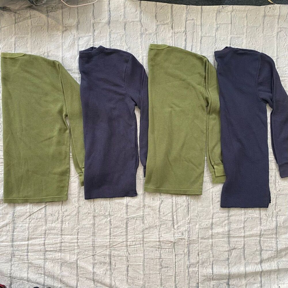 Fruit of the Loom men XL cotton blend longsleeve crewneck 4 shirt bundle